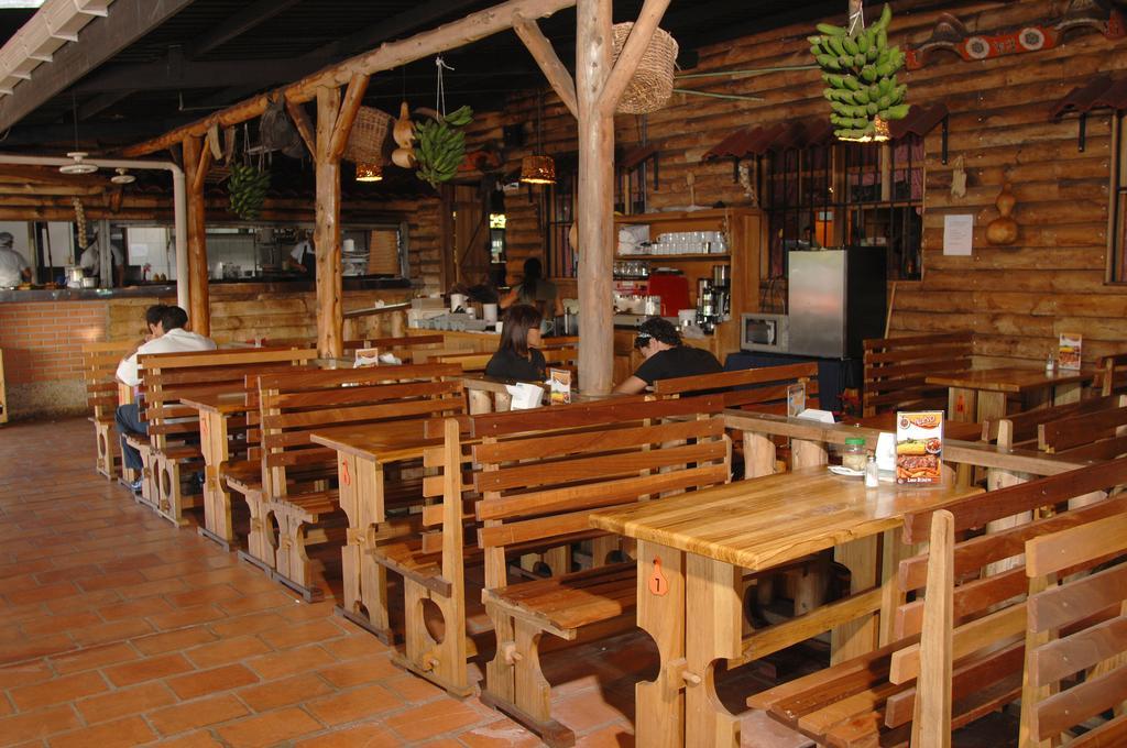 Hotel Las Brumas 迦太基 外观 照片