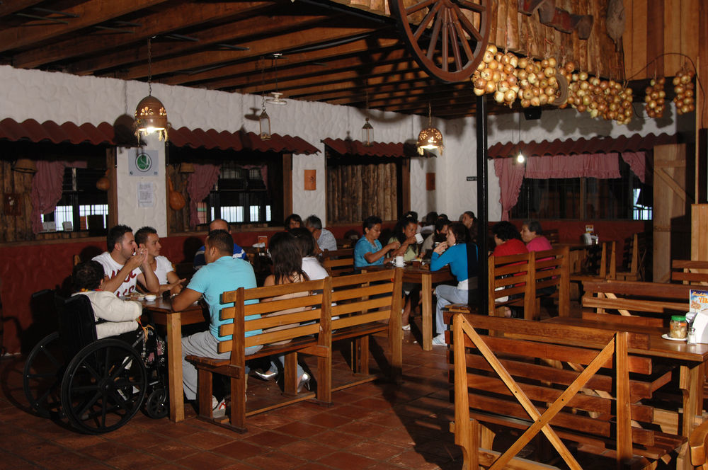 Hotel Las Brumas 迦太基 外观 照片